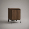 Table de chevet rectangulaire en bois avec porte, brun noyer et noir, 45 × 40 × 65 cm
