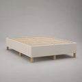 Cadre de lit double 160 × 200 cm en MDF avec sommier à lattes en pin massif, blanc et bois naturel